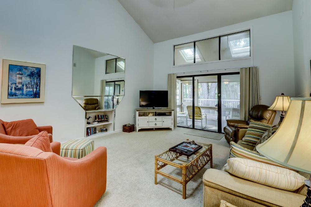 Near the Beach!! Great location and great views!! Bikes & Beach Gear included